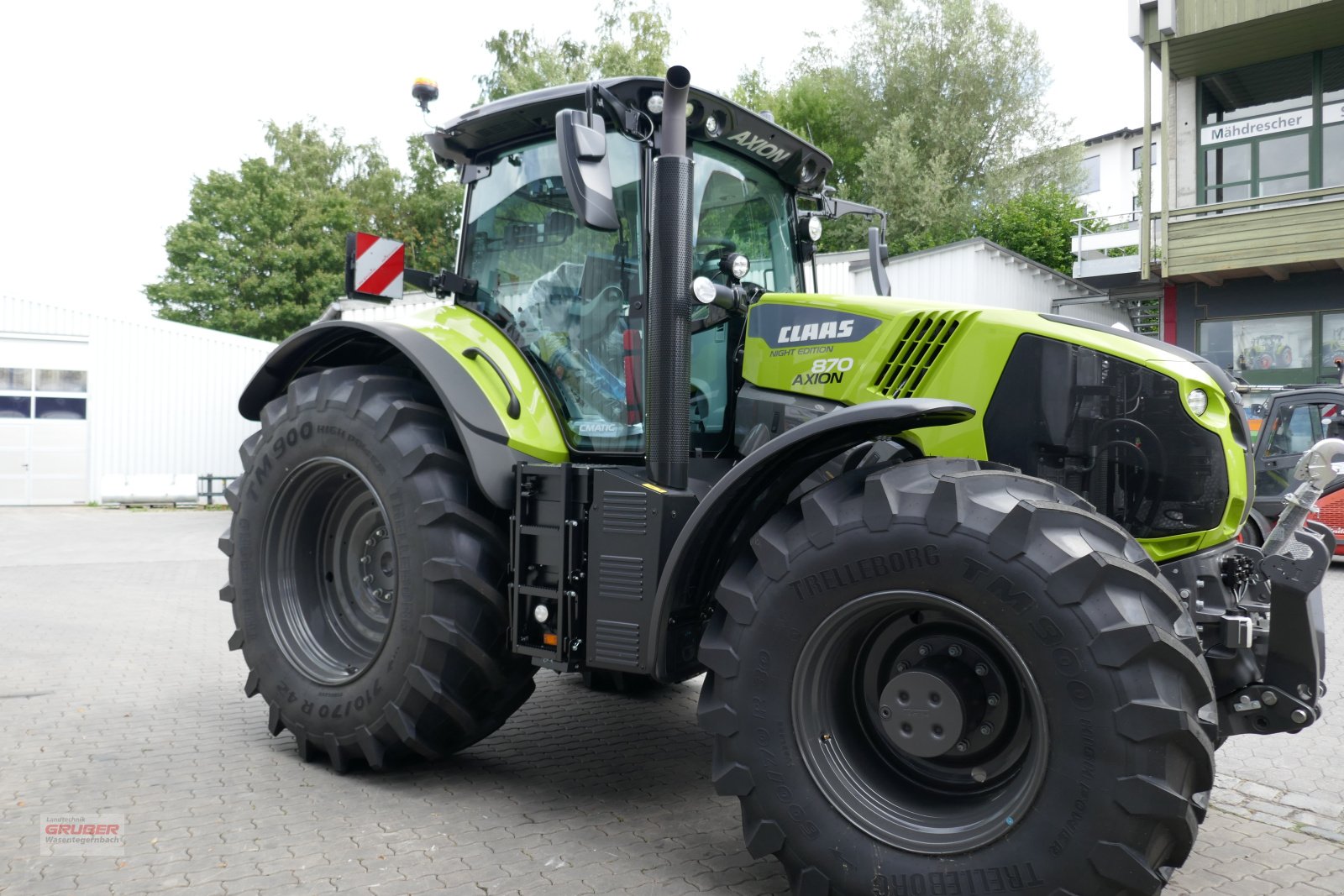 Traktor del tipo CLAAS Axion 870 CMATIC CEBIS NightEdition, Neumaschine In Dorfen (Immagine 3)