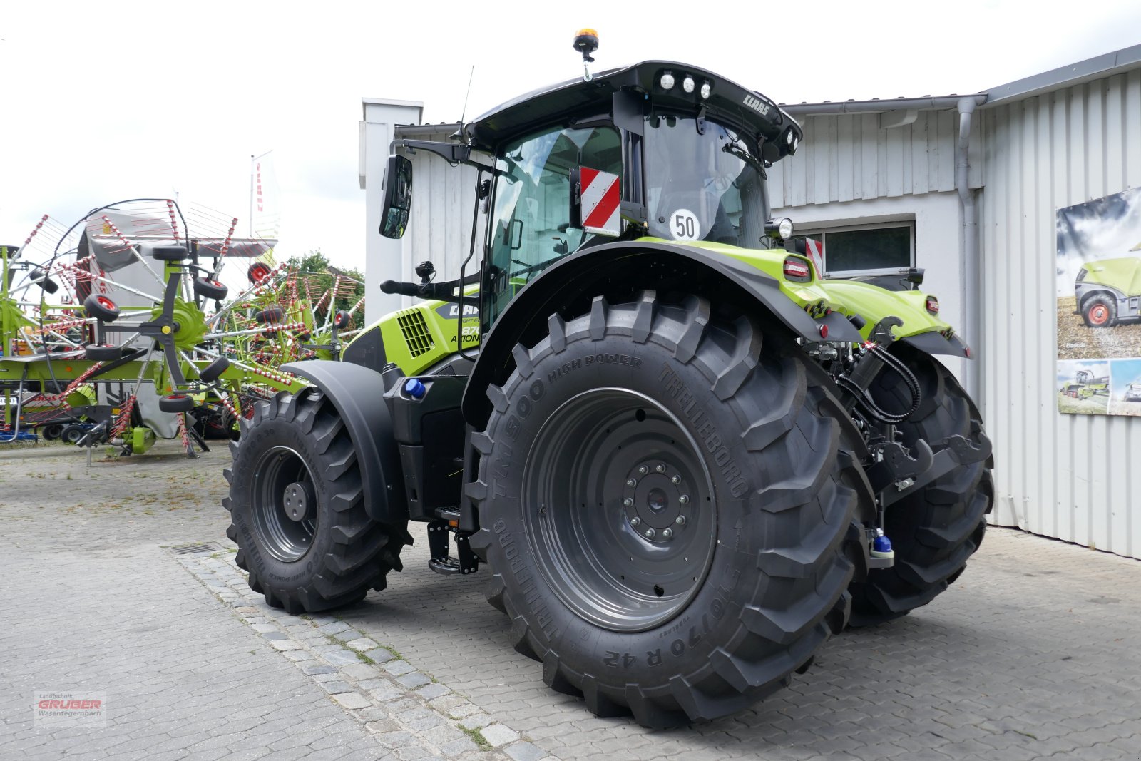 Traktor del tipo CLAAS Axion 870 CMATIC CEBIS NightEdition, Neumaschine In Dorfen (Immagine 7)