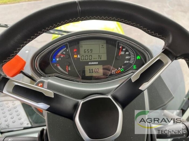 Traktor of the type CLAAS AXION 870 CMATIC CEBIS, Gebrauchtmaschine in Meppen (Picture 17)