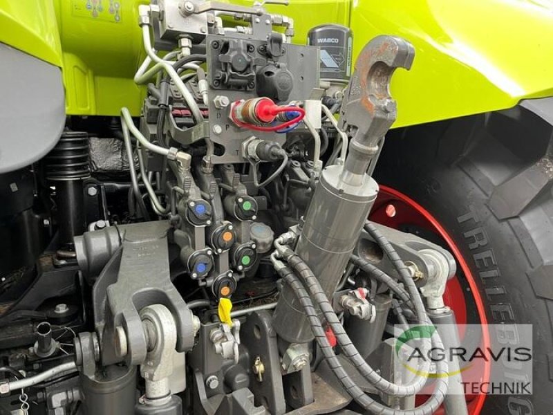 Traktor des Typs CLAAS AXION 870 CMATIC CEBIS, Gebrauchtmaschine in Meppen (Bild 5)
