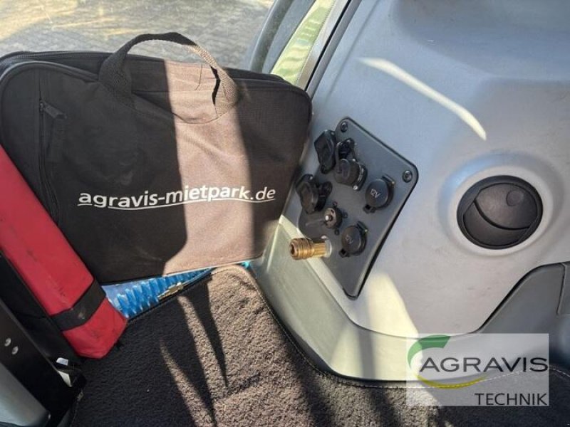 Traktor typu CLAAS AXION 870 CMATIC CEBIS, Gebrauchtmaschine v Meppen (Obrázek 23)