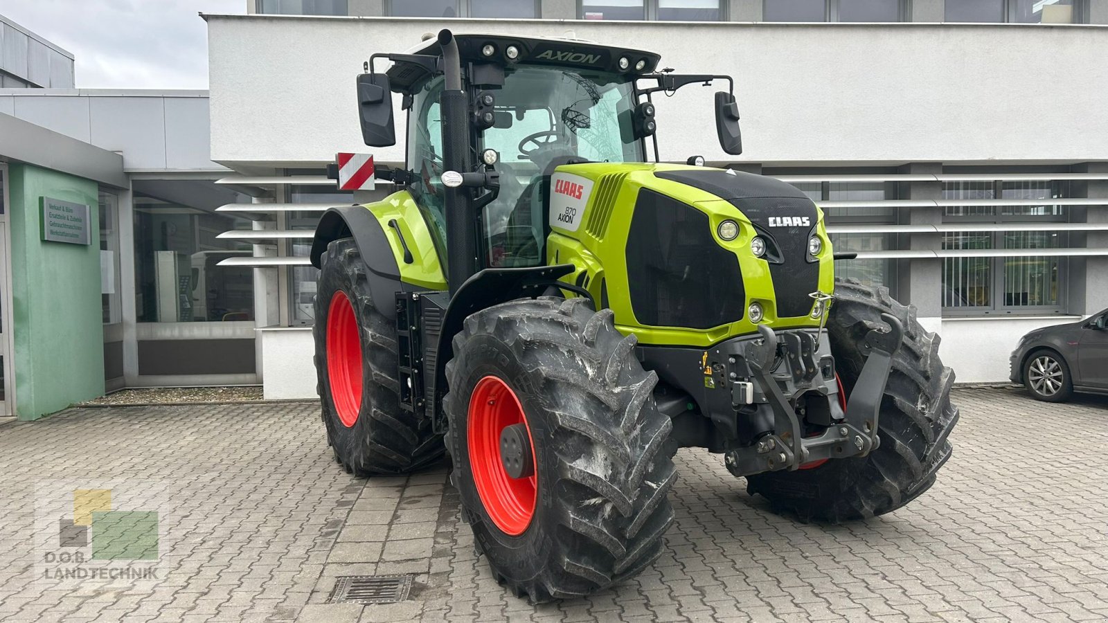 Traktor des Typs CLAAS Axion 870 CMATIC  CEBIS, Gebrauchtmaschine in Regensburg (Bild 3)