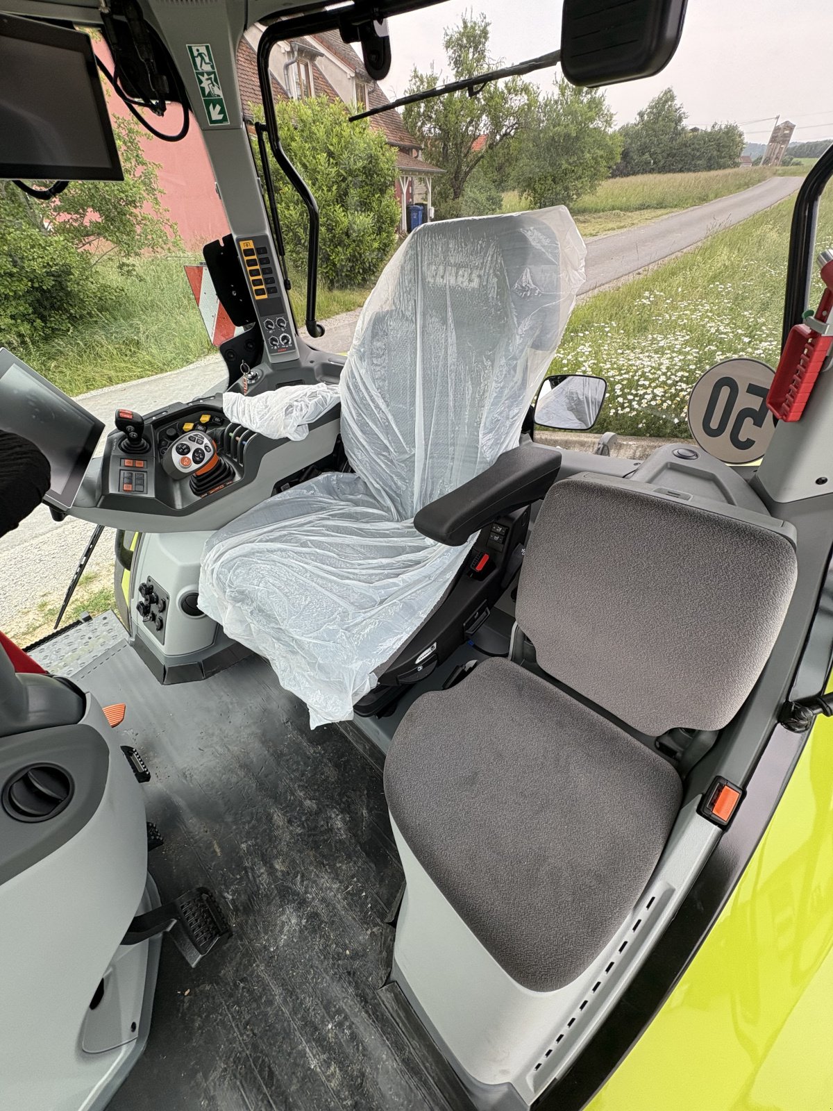 Traktor tipa CLAAS Axion 870 CMATIC  CEBIS, Gebrauchtmaschine u Oberscheinfeld (Slika 7)