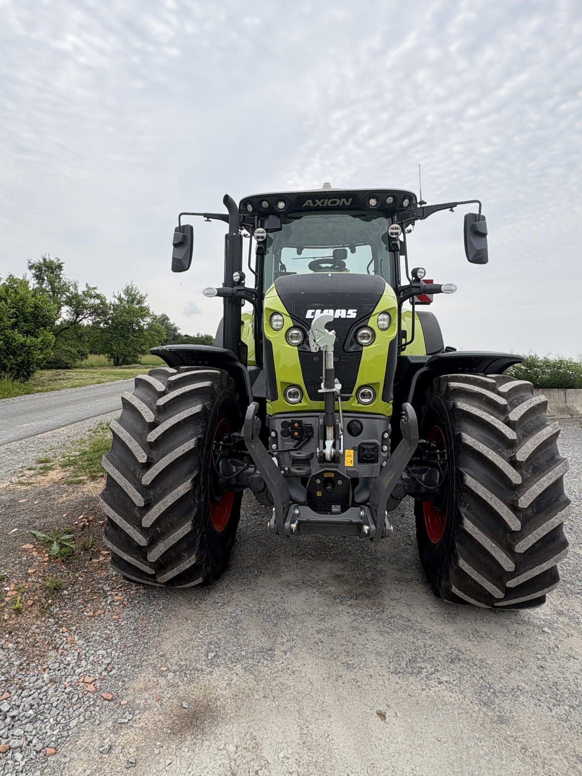 Traktor van het type CLAAS Axion 870 CMATIC  CEBIS, Gebrauchtmaschine in Oberscheinfeld (Foto 2)