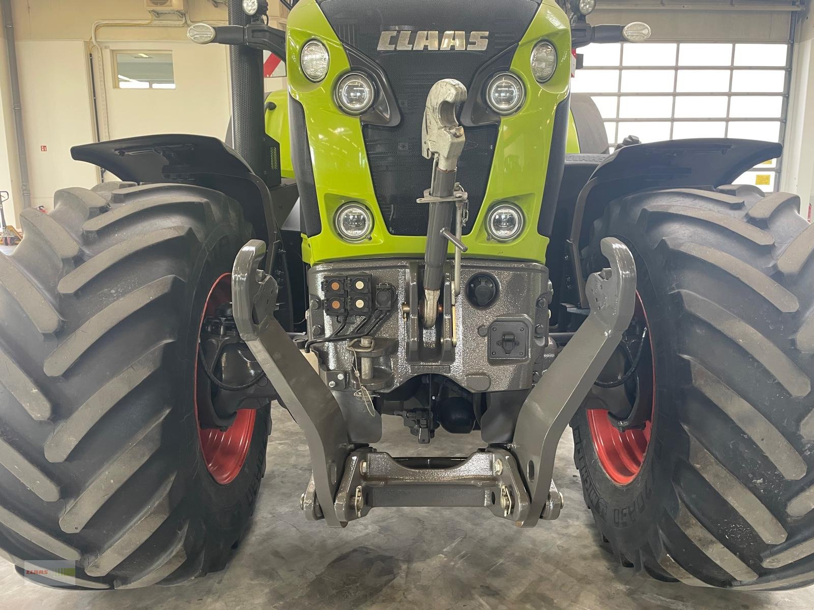 Traktor des Typs CLAAS Axion 870 CMATIC CEBIS, Gebrauchtmaschine in Langenau (Bild 4)