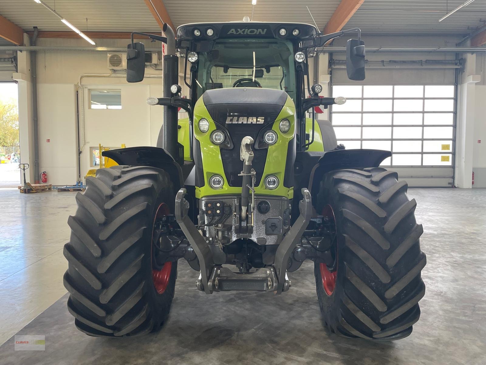 Traktor des Typs CLAAS Axion 870 CMATIC CEBIS, Gebrauchtmaschine in Langenau (Bild 5)