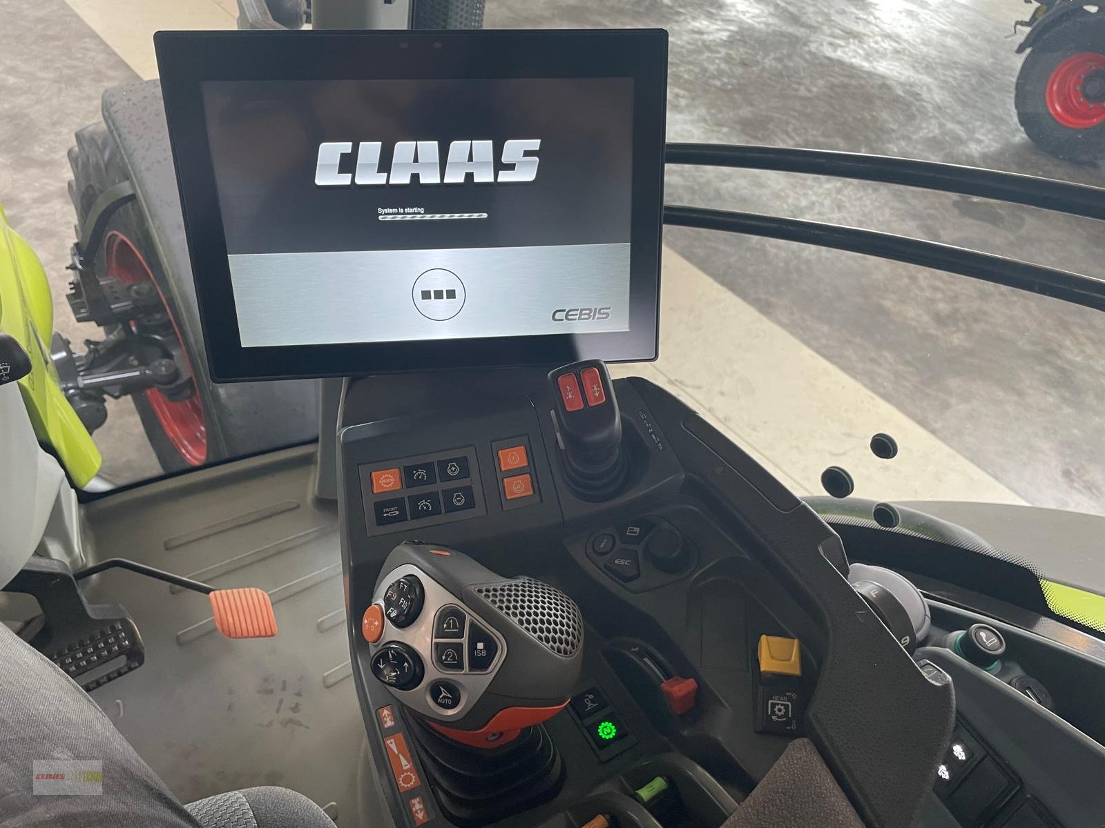 Traktor des Typs CLAAS Axion 870 CMATIC CEBIS, Gebrauchtmaschine in Langenau (Bild 14)