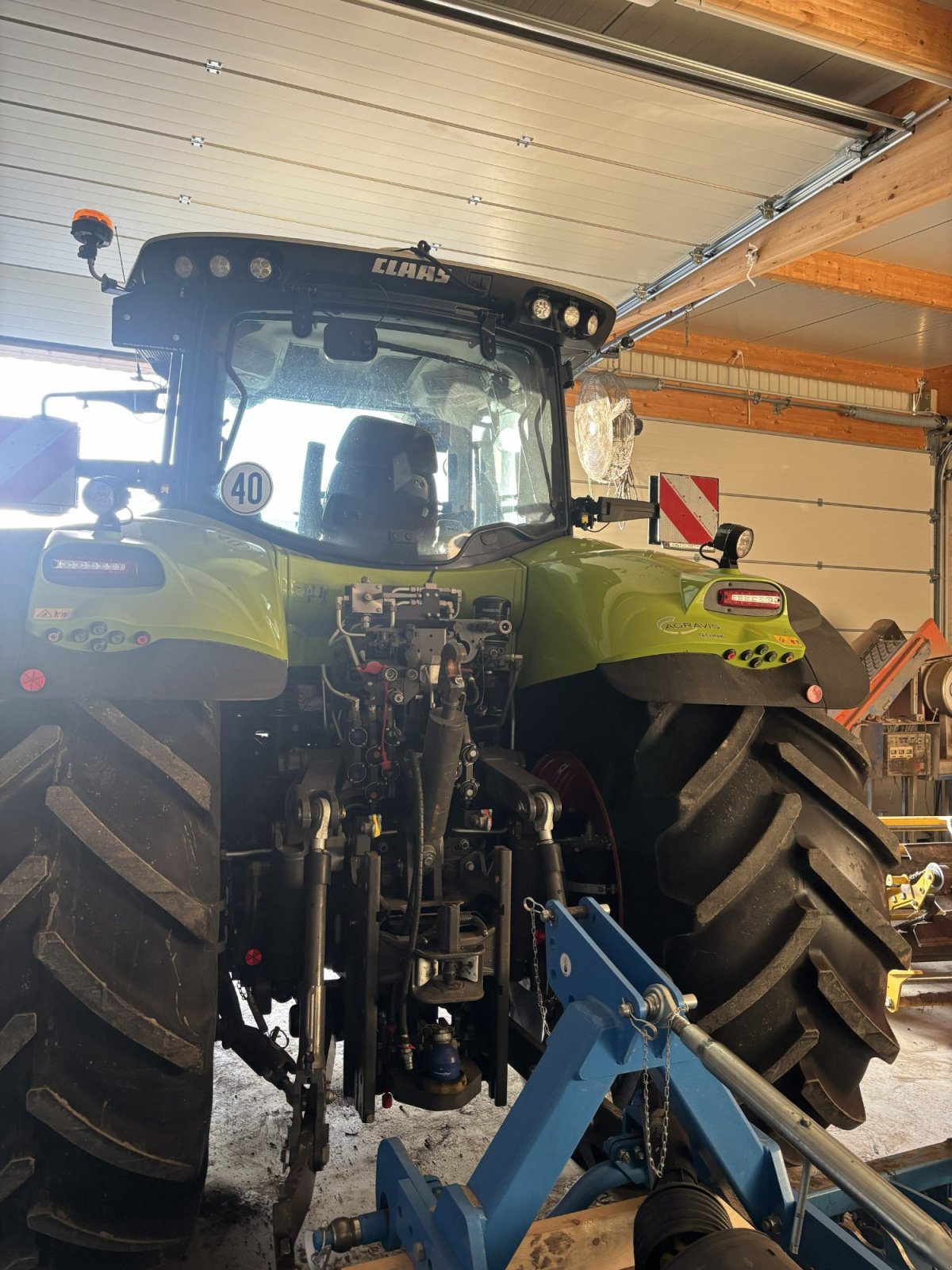 Traktor des Typs CLAAS Axion 870 CMATIC  CEBIS, Gebrauchtmaschine in Oberding (Bild 4)