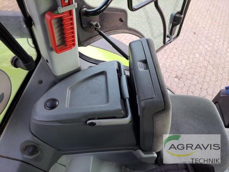 Traktor от тип CLAAS AXION 870 CMATIC CIS+, Gebrauchtmaschine в Schneverdingen (Снимка 15)