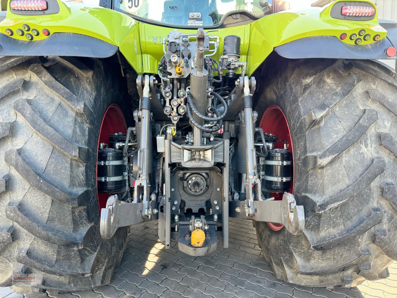 Traktor typu CLAAS Axion 870 CMatic CIS+, Gebrauchtmaschine w Dorfen (Zdjęcie 4)