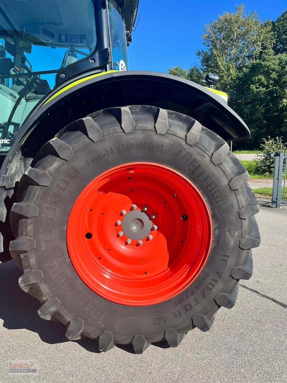 Traktor типа CLAAS Axion 870 CMATIC, GPS S10, CEBIS TOUCH, 2463 Bh, Gebrauchtmaschine в Schierling (Фотография 15)