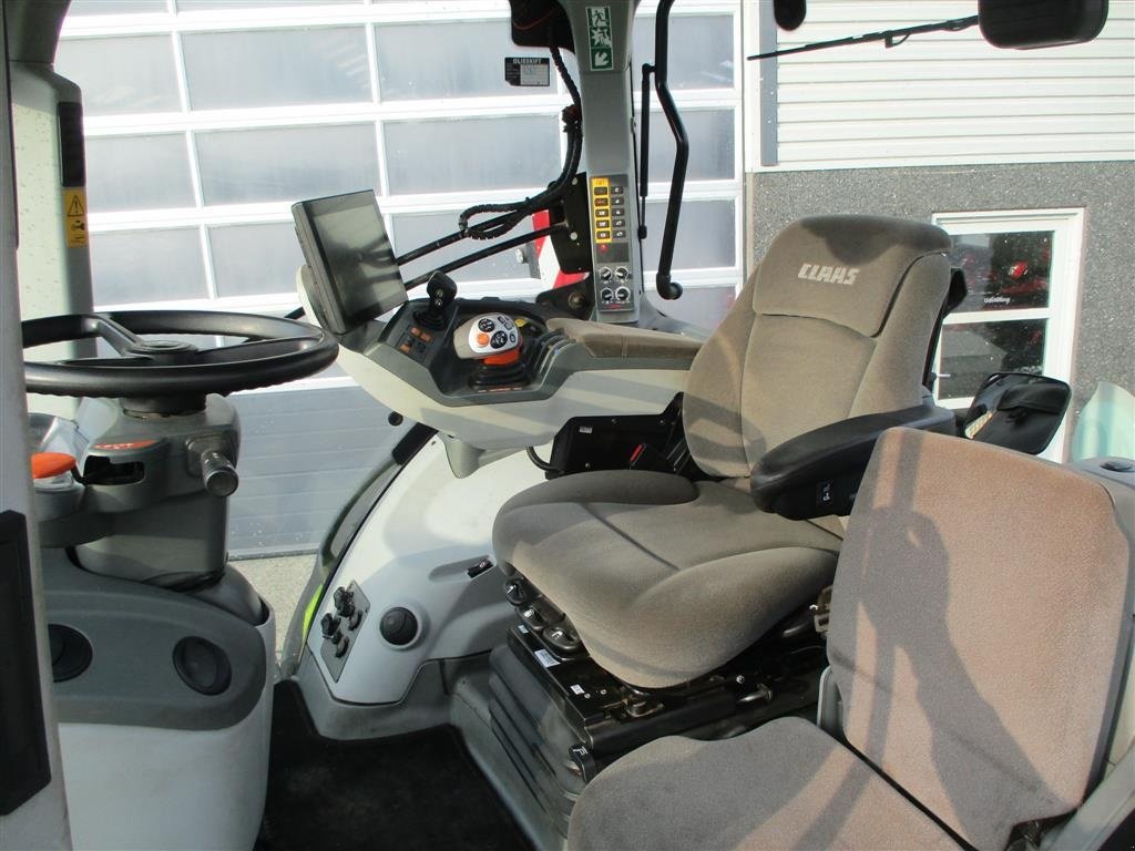 Traktor typu CLAAS AXION 870 CMATIC med frontlift og front PTO, GPS ready, Gebrauchtmaschine v Lintrup (Obrázek 5)