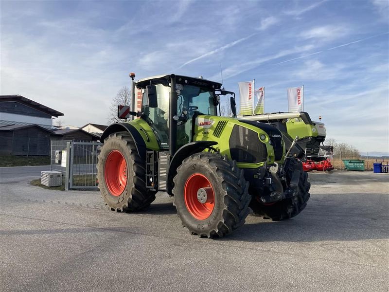Traktor of the type CLAAS AXION 870 CMATIC - STAGE V, Neumaschine in Arnstorf (Picture 3)