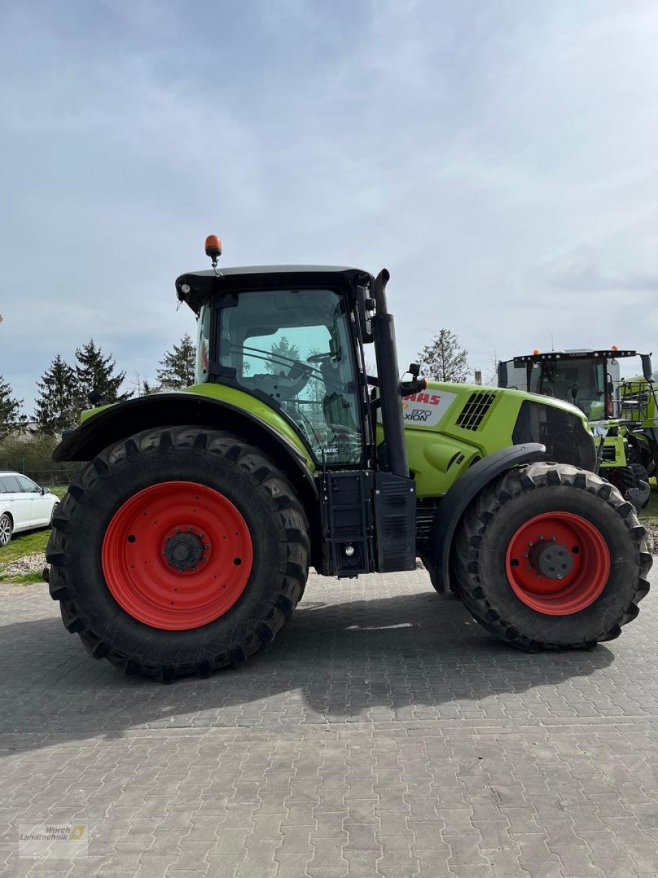 Traktor typu CLAAS Axion 870 CMatic T4f, Gebrauchtmaschine w Schora (Zdjęcie 4)