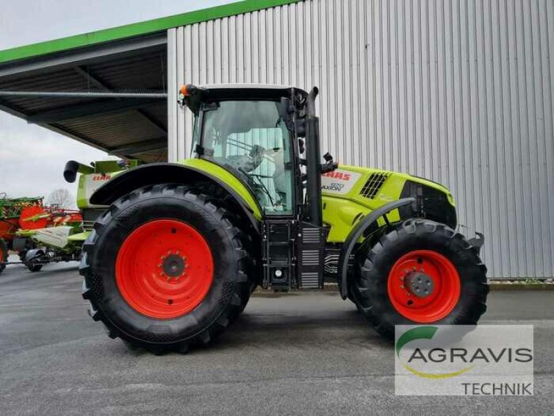 Traktor of the type CLAAS AXION 870 CMATIC TIER 4F, Gebrauchtmaschine in Lage (Picture 3)