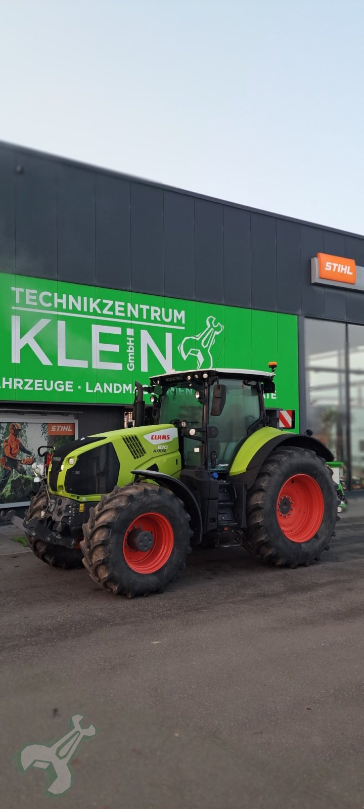 Traktor Türe ait CLAAS Axion 870 CMATIC, Gebrauchtmaschine içinde Neustadt an der Weinstraße (resim 1)