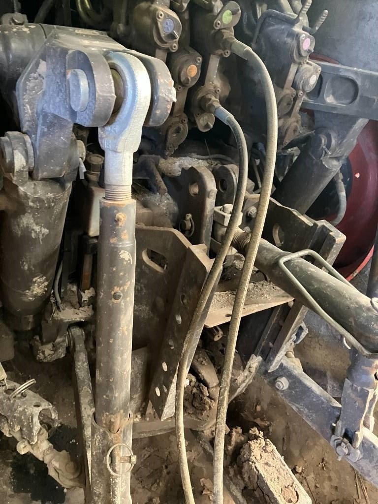 Traktor del tipo CLAAS Axion 870 Cmatic, Gebrauchtmaschine In Hinnerup (Immagine 5)