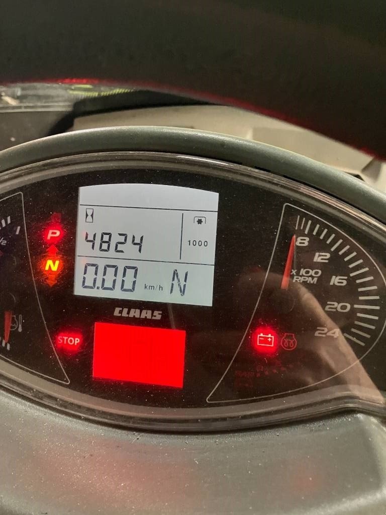Traktor del tipo CLAAS Axion 870 Cmatic, Gebrauchtmaschine In Hinnerup (Immagine 9)