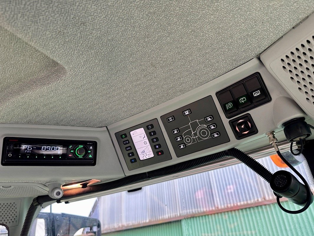 Traktor del tipo CLAAS Axion 870 CMATIC, Gebrauchtmaschine In Liebenwalde (Immagine 11)