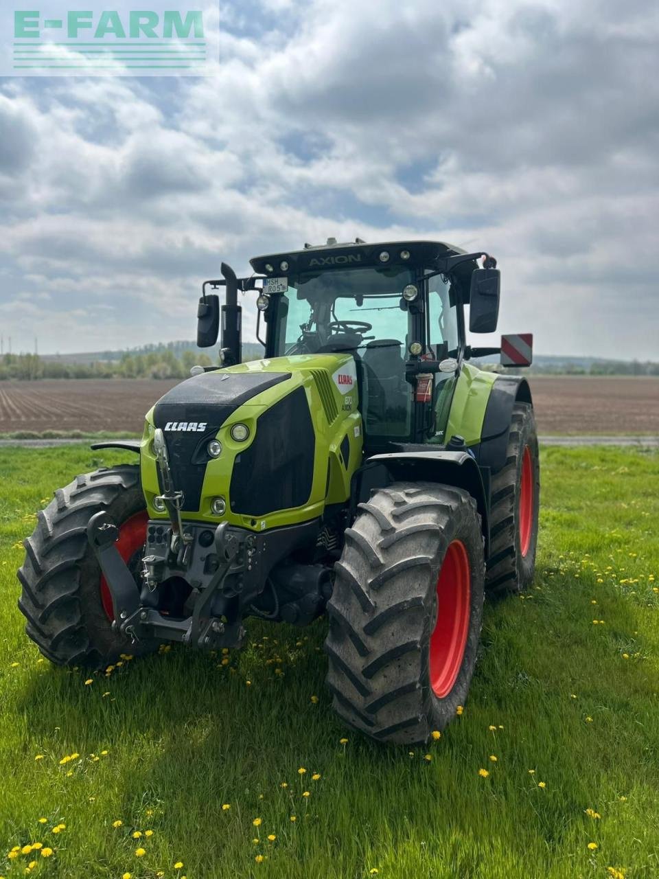 Traktor des Typs CLAAS AXION 870 CMATIC, Gebrauchtmaschine in WALLHAUSEN (Bild 1)
