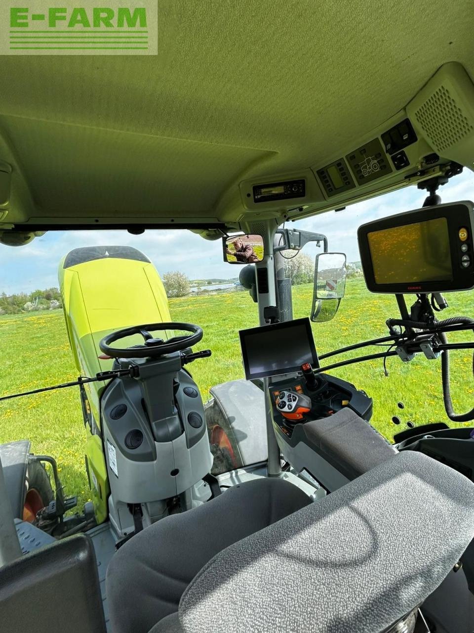 Traktor des Typs CLAAS AXION 870 CMATIC, Gebrauchtmaschine in WALLHAUSEN (Bild 9)