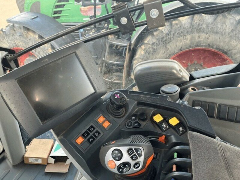 Traktor del tipo CLAAS AXION 870 CMATIC, Gebrauchtmaschine In Feurs (Immagine 6)