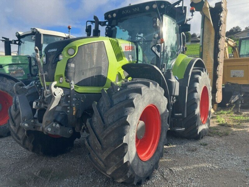 Traktor del tipo CLAAS AXION 870 CMATIC, Gebrauchtmaschine In Feurs (Immagine 1)