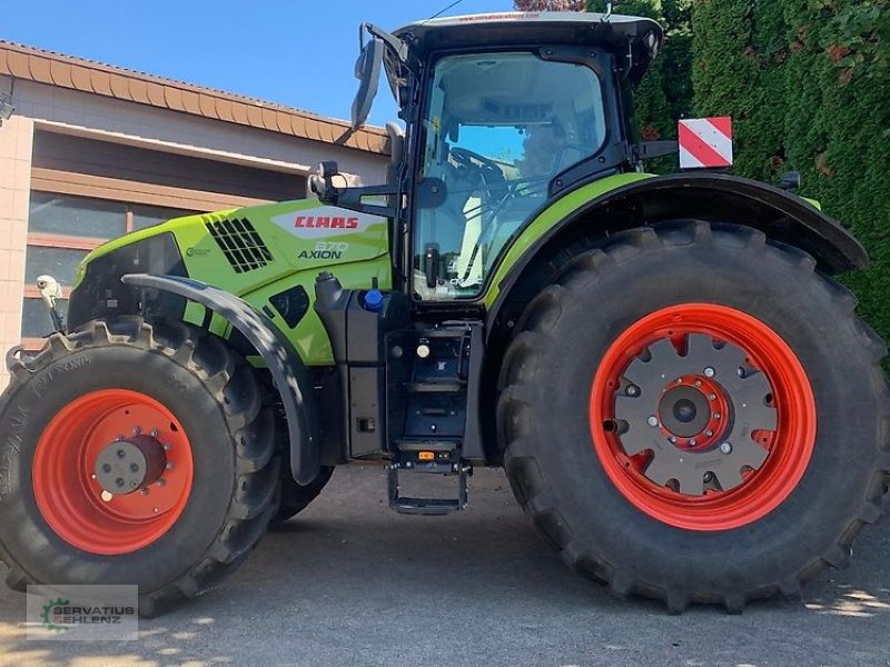 Traktor des Typs CLAAS AXION 870 Vorführmaschine mit Top-Ausstattung, Vorführmaschine in Rittersdorf (Bild 1)