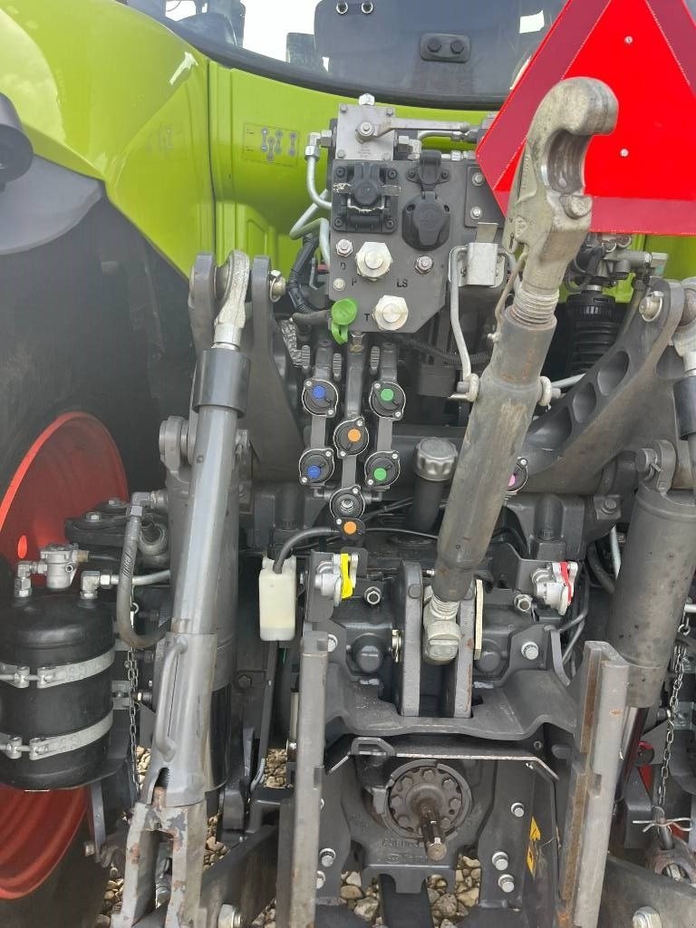 Traktor типа CLAAS AXION 870, Gebrauchtmaschine в Ringe (Фотография 5)