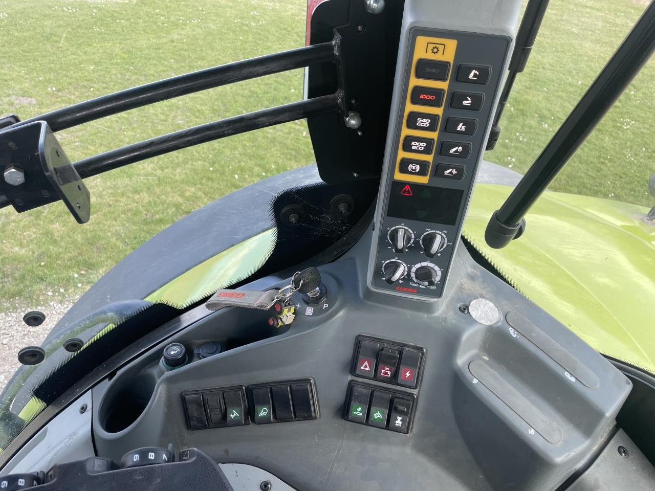 Traktor a típus CLAAS AXION 870, Gebrauchtmaschine ekkor: Grindsted (Kép 7)