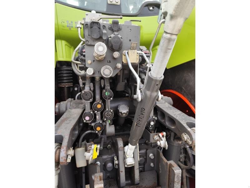 Traktor del tipo CLAAS AXION 870, Gebrauchtmaschine en SAINT GENEST D'AMBIERE (Imagen 7)
