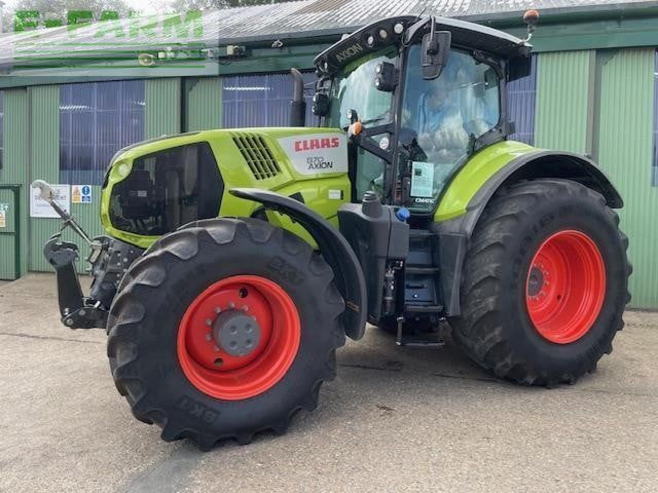 Traktor des Typs CLAAS AXION 870, Gebrauchtmaschine in LUTON (Bild 3)
