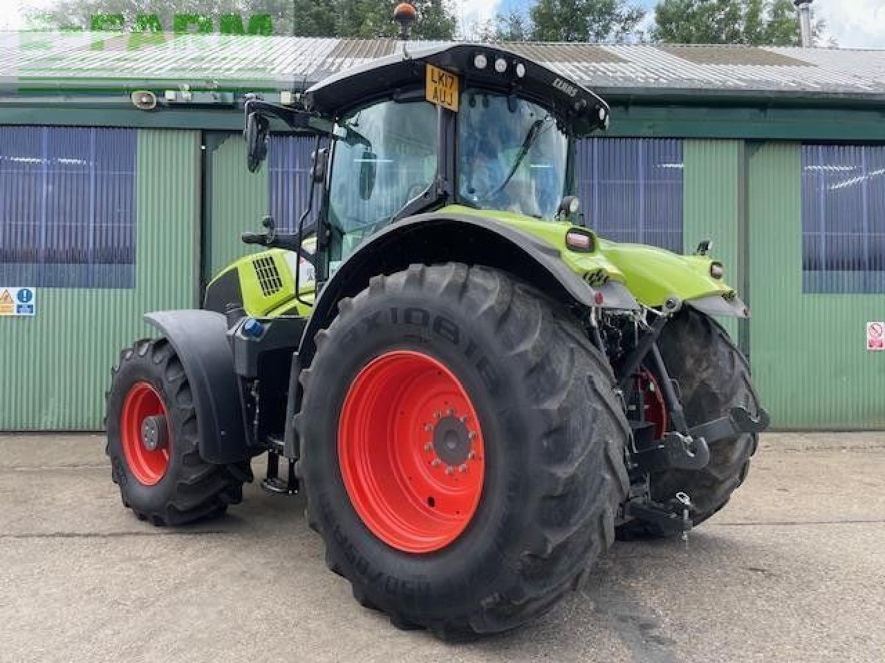 Traktor des Typs CLAAS AXION 870, Gebrauchtmaschine in LUTON (Bild 7)