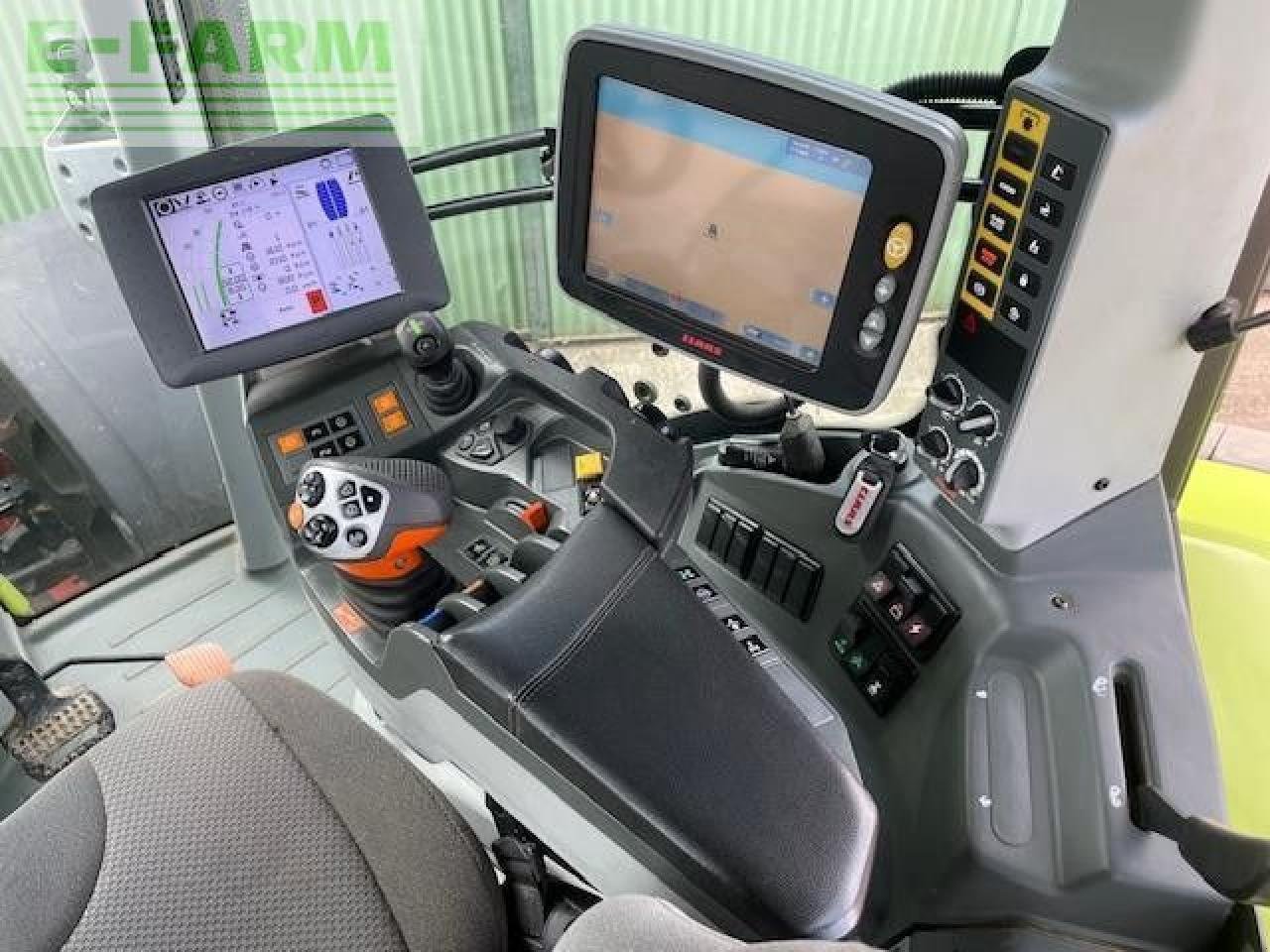Traktor des Typs CLAAS AXION 870, Gebrauchtmaschine in LUTON (Bild 17)