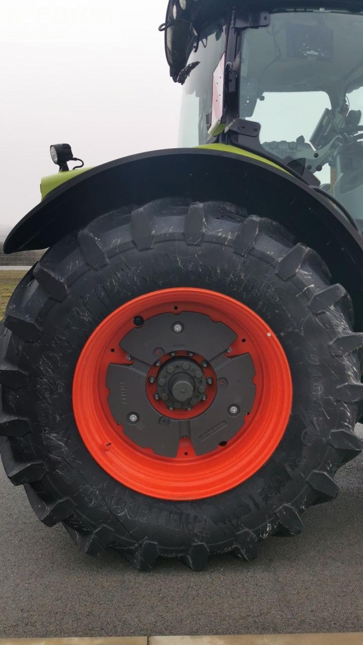 Traktor tip CLAAS Axion 870, Gebrauchtmaschine in KOŠKA (Poză 14)