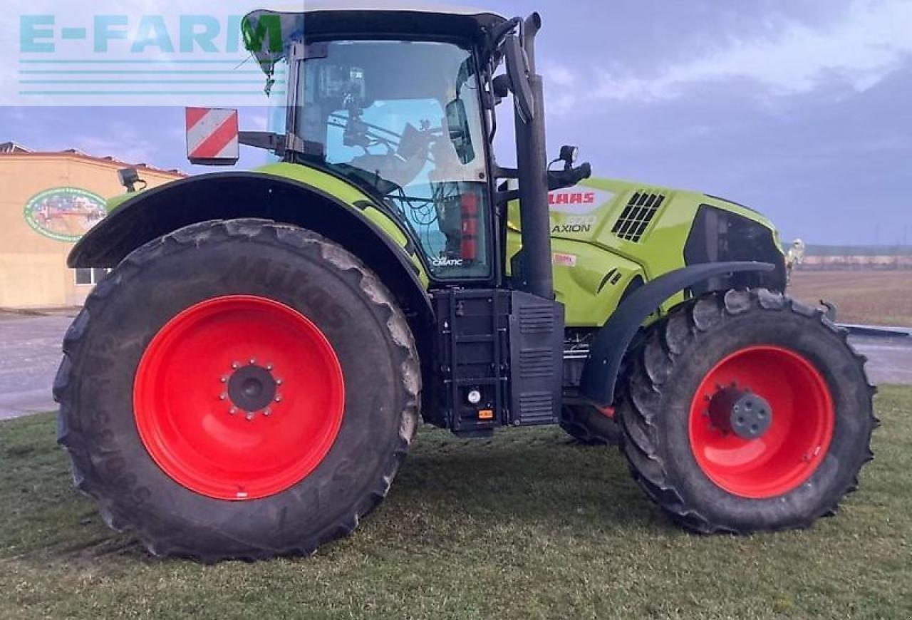Traktor от тип CLAAS axion 870, Gebrauchtmaschine в WALLHAUSEN (Снимка 1)