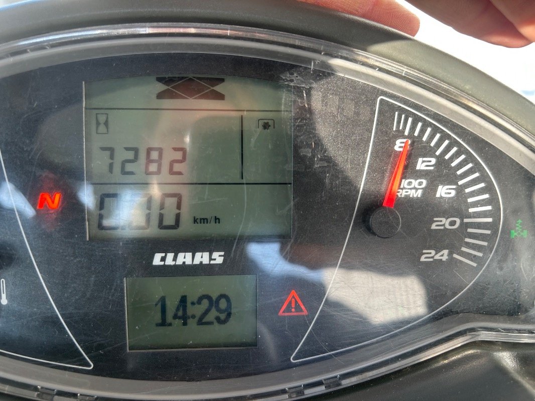 Traktor des Typs CLAAS Axion 870, Gebrauchtmaschine in Nauen (Bild 10)