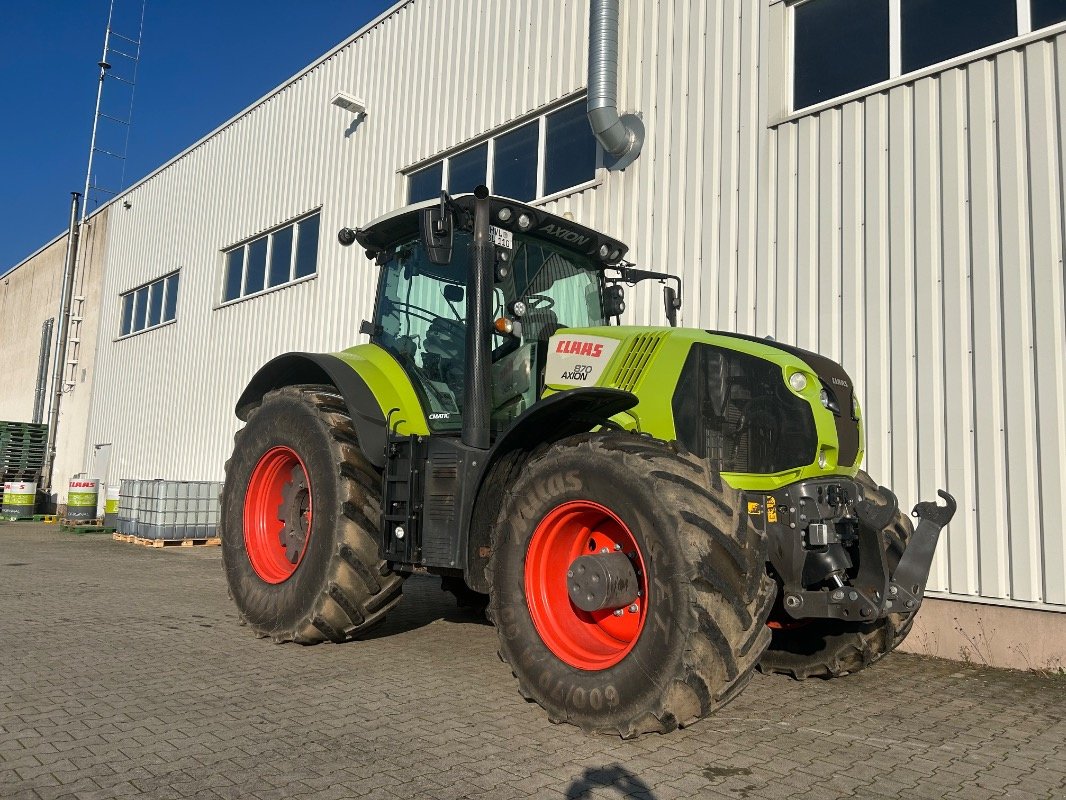 Traktor des Typs CLAAS Axion 870, Gebrauchtmaschine in Nauen (Bild 2)
