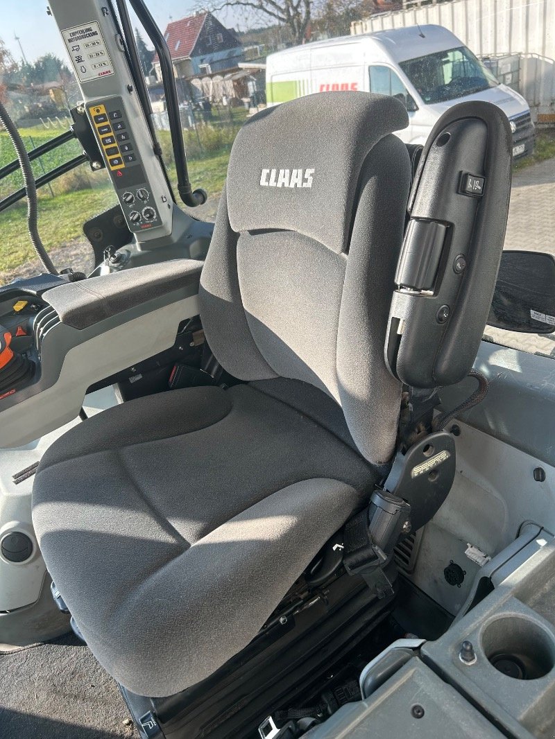 Traktor des Typs CLAAS Axion 870, Gebrauchtmaschine in Nauen (Bild 12)