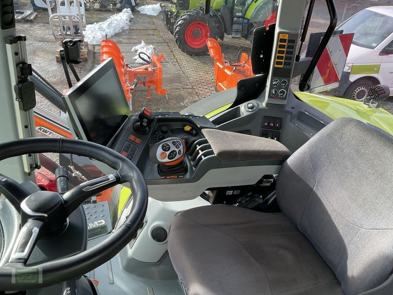 Traktor van het type CLAAS Axion 870, Gebrauchtmaschine in Leubsdorf (Foto 2)