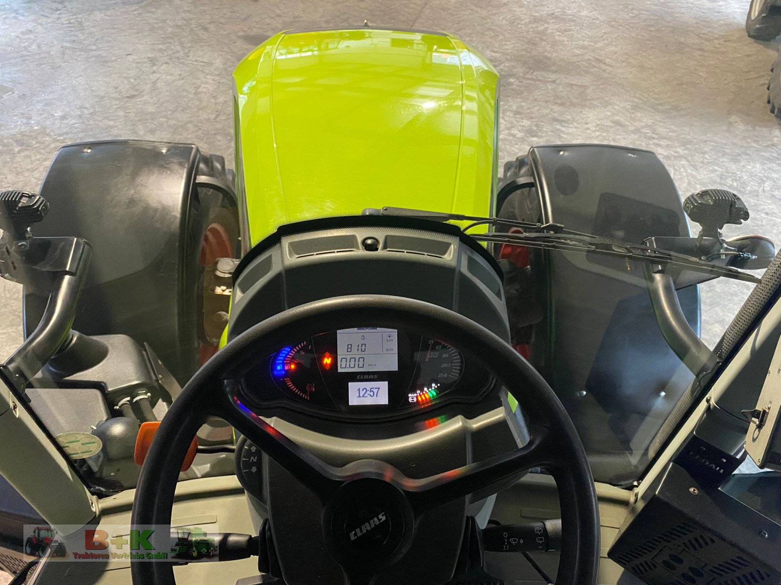 Traktor des Typs CLAAS Axion 920 CMATIC CEBIS, Gebrauchtmaschine in Kettenkamp (Bild 27)