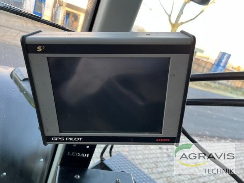 Traktor от тип CLAAS AXION 920 CMATIC, Gebrauchtmaschine в Meppen (Снимка 22)