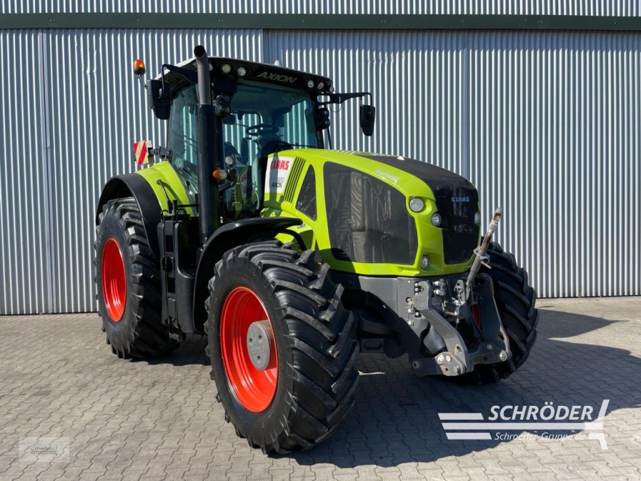 Traktor des Typs CLAAS AXION 920 CMATIC, Gebrauchtmaschine in Wildeshausen (Bild 1)