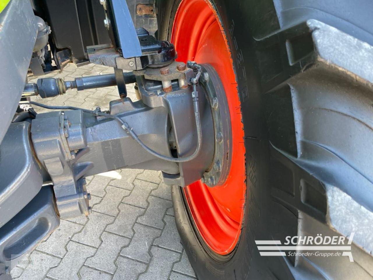 Traktor des Typs CLAAS AXION 920 CMATIC, Gebrauchtmaschine in Wildeshausen (Bild 9)