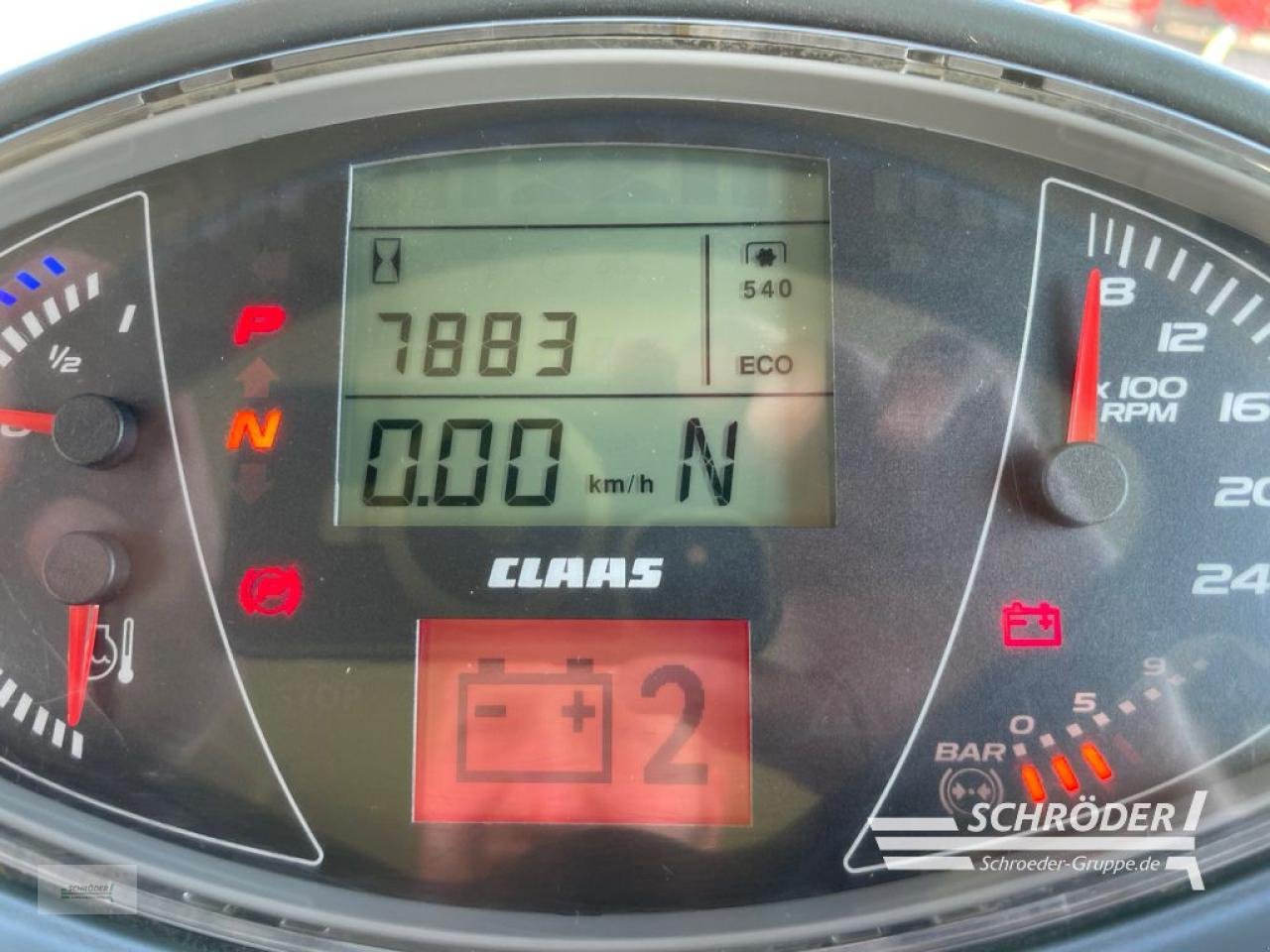 Traktor des Typs CLAAS AXION 920 CMATIC, Gebrauchtmaschine in Wildeshausen (Bild 13)