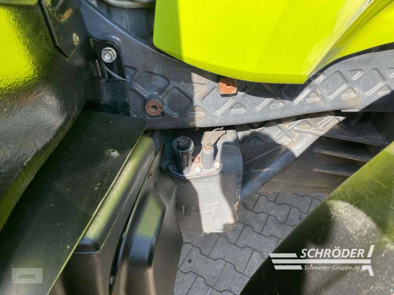 Traktor des Typs CLAAS AXION 920 CMATIC, Gebrauchtmaschine in Wildeshausen (Bild 20)