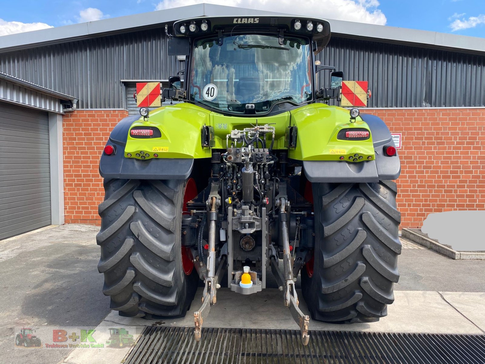 Traktor of the type CLAAS Axion 920 Cmatic, Gebrauchtmaschine in Kettenkamp (Picture 8)