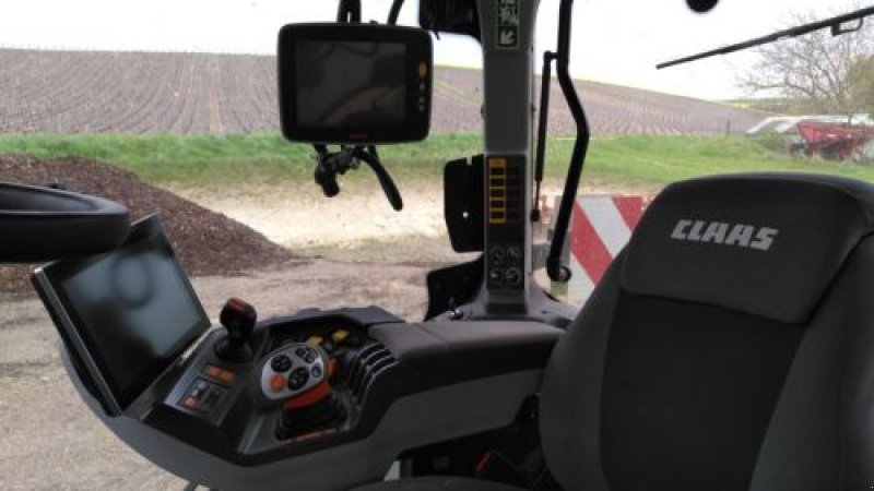 Traktor des Typs CLAAS AXION 920, Gebrauchtmaschine in Sainte Menehould (Bild 5)