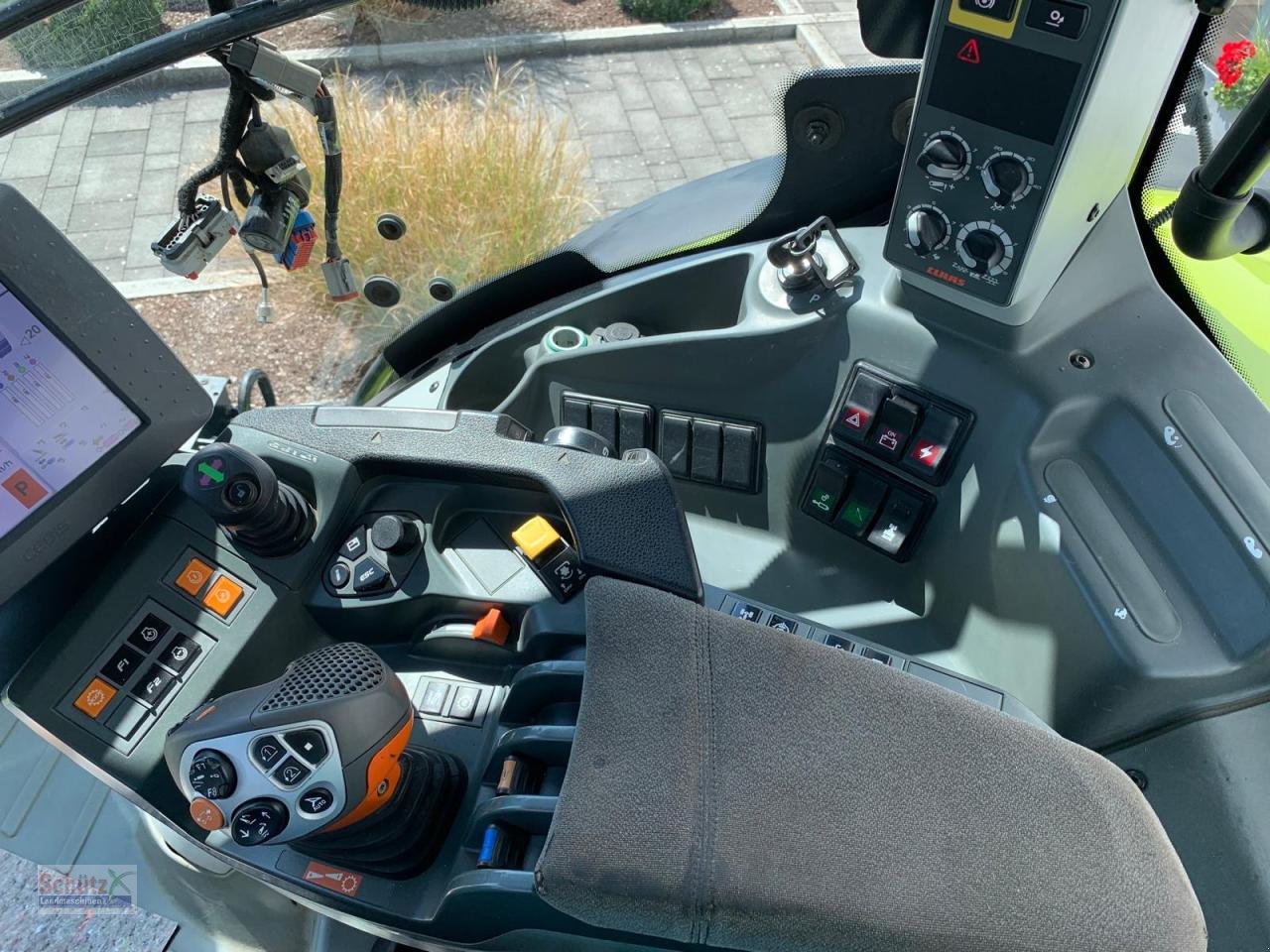 Traktor типа CLAAS Axion 930 CMATIC 354 PS Bj 2017 GPS Ready, Gebrauchtmaschine в Schierling (Фотография 13)