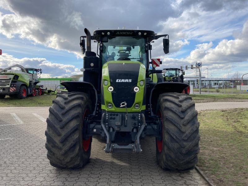 Traktor des Typs CLAAS AXION 930 stage IV MR, Gebrauchtmaschine in Hockenheim (Bild 2)